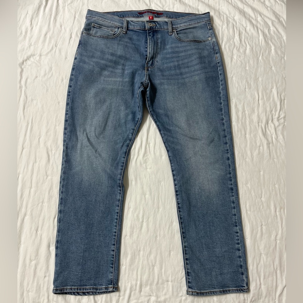 Lucky Brand Blue Straight Jeans Versatile Everyday Wear